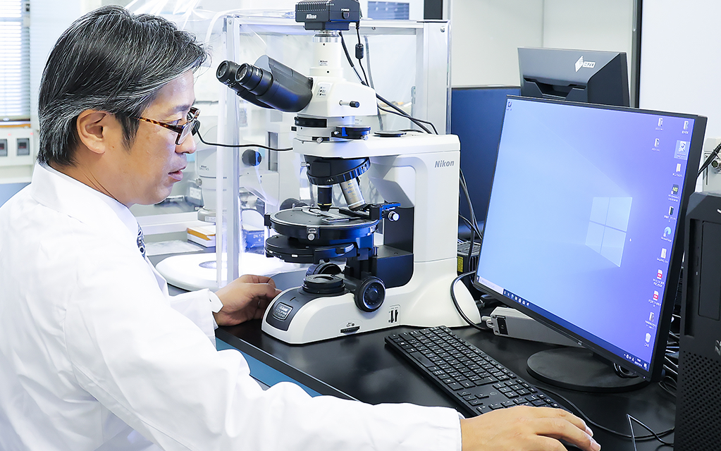 写真：アスベスト分析調査